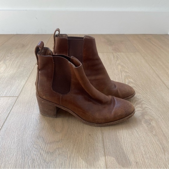 Madewell Frankie Chelsea Brown Leather Ankle Heeled Booties Size 7 - Picture 1 of 7